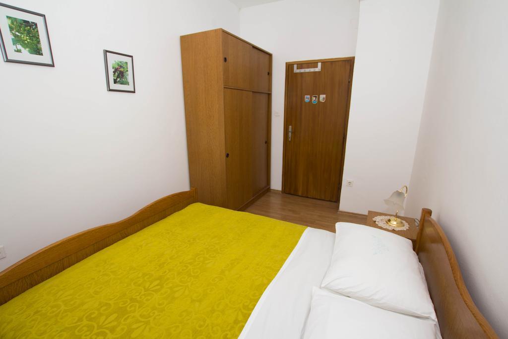 Apartments Marina Τρογκίρ Δωμάτιο φωτογραφία